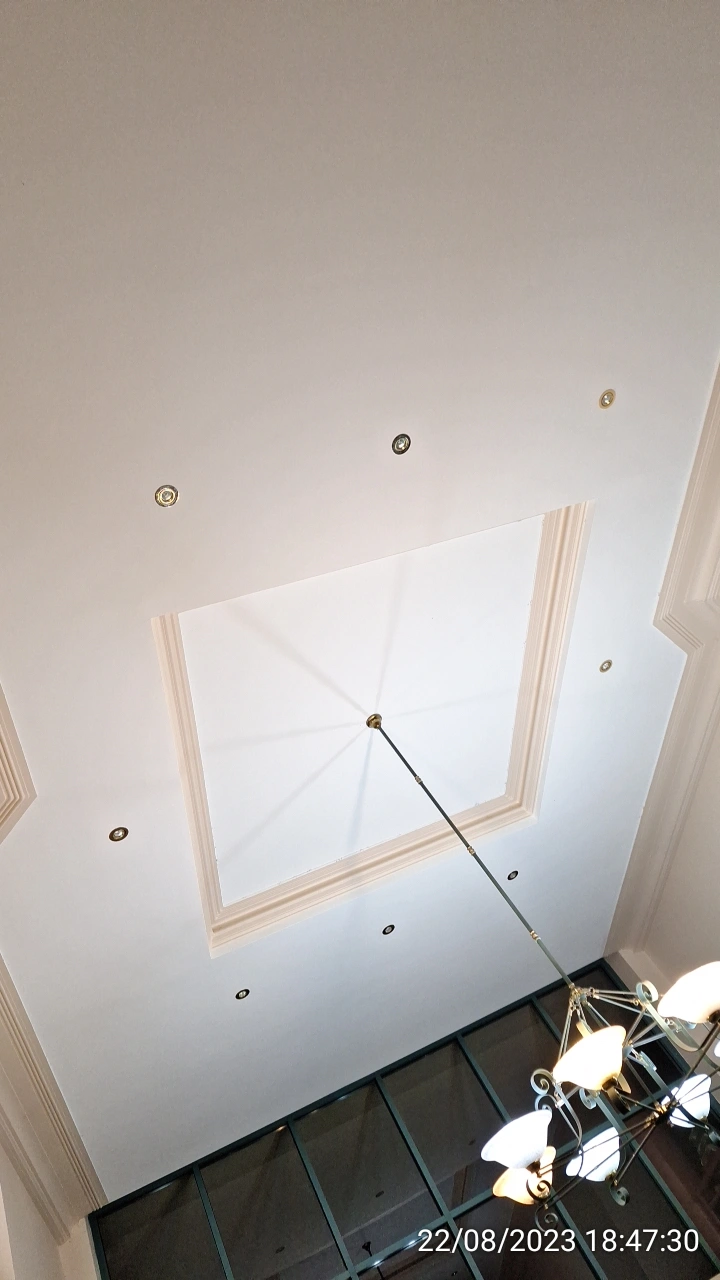 SP52948-Block-A-foyer-none-out-of-eight-downlights-operational-and-unrepaired-for-at-least-three-years-photo-2-22Aug2023.webp