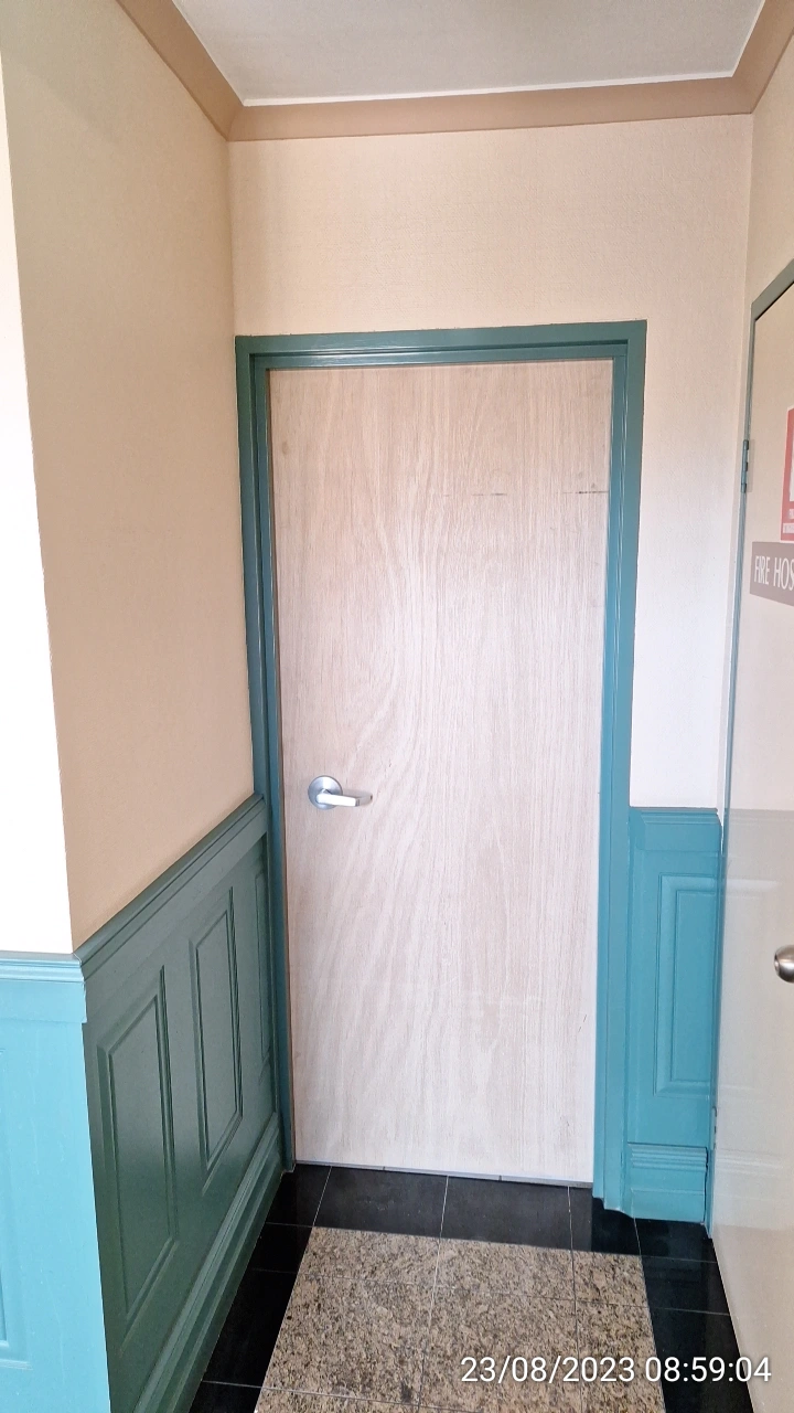 SP52948-Block-A-ground-floor-unannounced-replacement-of-fire-door-photo-1-23Aug2023.webp