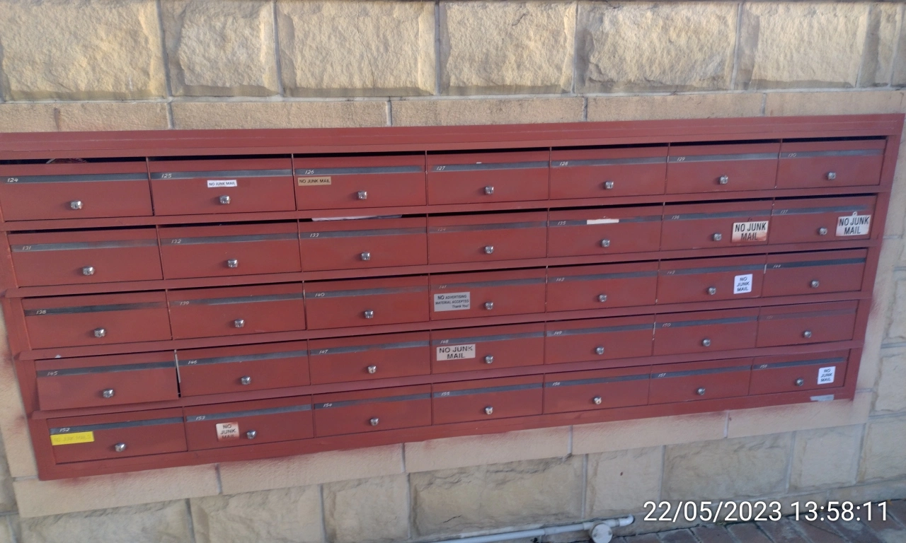 SP52948-only-Lot-158-letterbox-with-damaged-paint-photo-1-22May2023