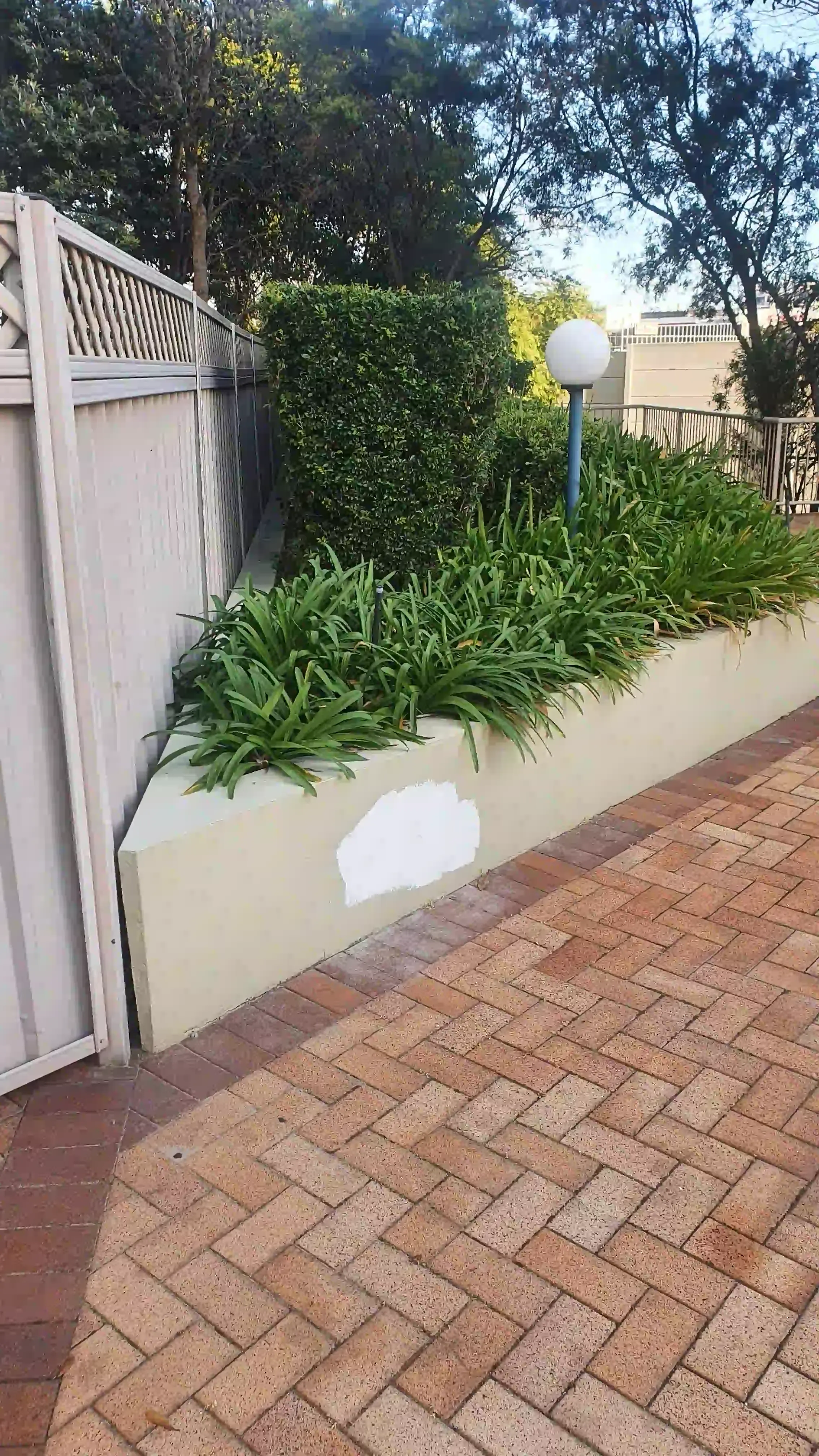 SP52948-repeated-repairs-garden-bed-wall-near-Block-D-photo-2-19Jun2022